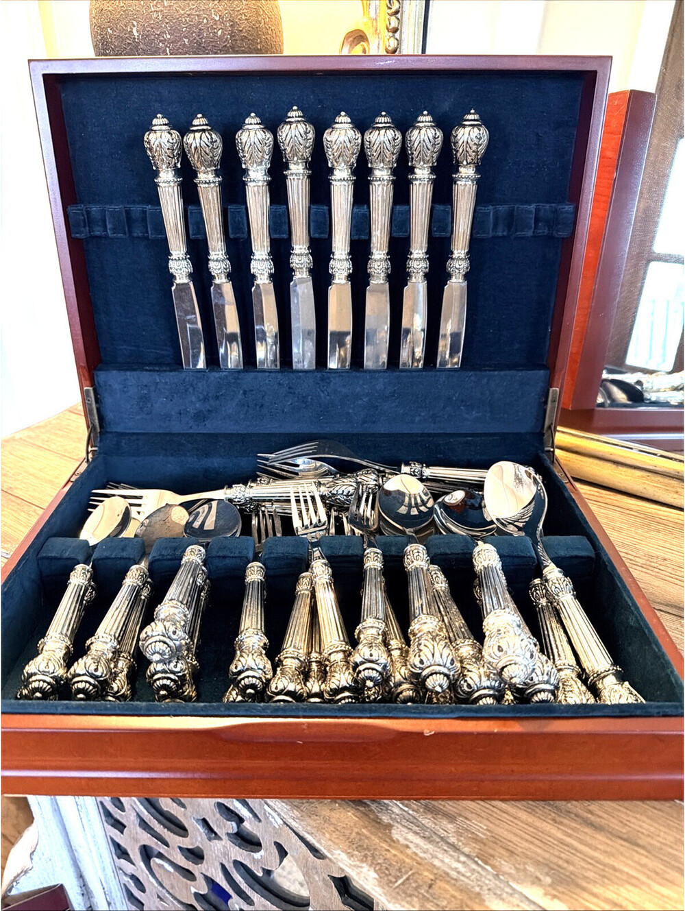 Godinger Plume Neiman Marcus Silverplate Flatware 37 Pc Set w Storage Chest
